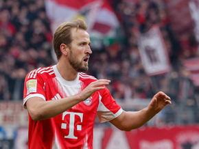 FC Bayern hält sich Dortmund mit 3:0 in Bremen vom Leib