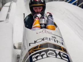 Schwerer Unfall im Eiskanal: Renars Grantins überschlägt sich mit seinem Bob