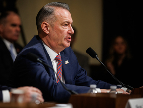 “Gestapo-Methoden”: ICE-Chef wehrt sich gegen Vorwürfe