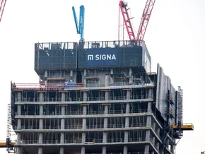 Etappensieg für Signa-Gläubiger Mubadala vor Schiedsgericht