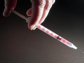 Dieb auf der Flucht stach Jugendlichem mit Spritze ins Bein