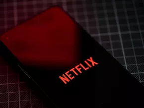 Millionen schauen deutsche Netflix-Serie "Unfamiliar"