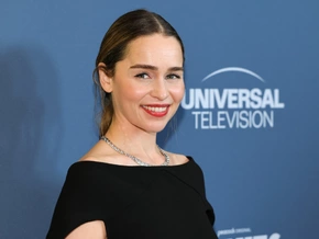 “Ponies”: Ein Neustart für Emilia Clarke