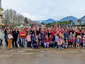 Parade gegen Männergewalt an Frauen in Meran