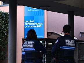 Frankreich: Schüler sticht mit Messer auf Kunstlehrerin ein