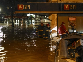 Starkregen: Tausende in Spanien evakuiert, Toter in Portugal