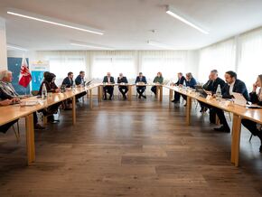 Landesregierung in den Bezirken: Auftakt im Wipptal