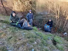 Fischer setzen ein starkes Zeichen für saubere Gewässer