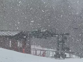 Wintercomeback in Italien: Dichter Schneefall überrascht am Morgen