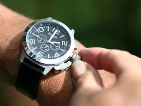 Uhren werden eine Stunde auf Sommerzeit vorgestellt