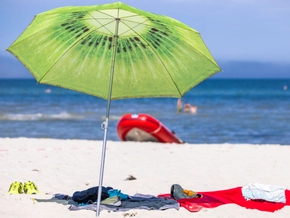 Eltern im Ägypten-Urlaub, fünf Kinder allein daheim