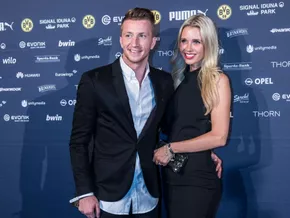 Schwangere Frau von Marco Reus nach Reitunfall in Klinik