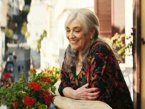 “Calle Málaga”: Eine Seniorin erwacht