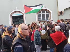 Aufregung um Palästinenserfahnen bei der Gegendemonstration