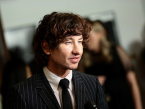 “Peaky Blinders”-Star Keoghan berichtet von Hass im Netz