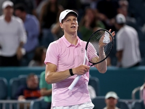 Sinner in Miami problemlos im Achtelfinale