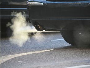 Klimaklage in Deutschland gegen BMW und Mercedes gescheitert