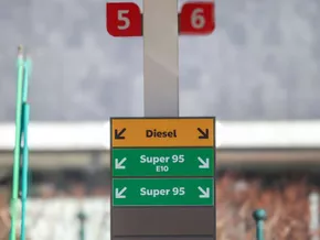 Zapfsäulen-Streit: Deutsche Regierung geht auf Konzerne los