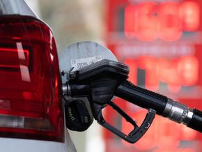 Hohe Spritpreise: Mehrheit fährt weiter wie bisher