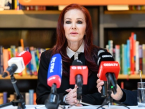 Priscilla über Elvis-Schau beim Altwarentandler: "Wunderbar"