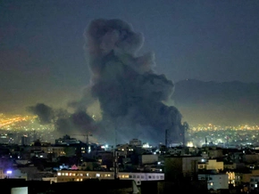 Erneute massive Angriffe auf Teheran