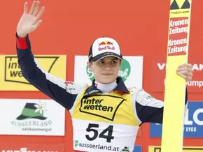 Embacher springt bei Junioren-WM wieder zu Gold