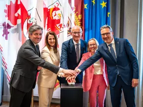 Arbeitsmarkt ohne Grenzen: Projekt „Euregio-Jobbörse“ vorgestellt