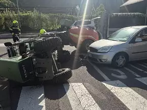 Pkw und Traktor in Unfall verwickelt