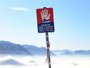 Snowboarder in Tirol von Lawine verschüttet - tot