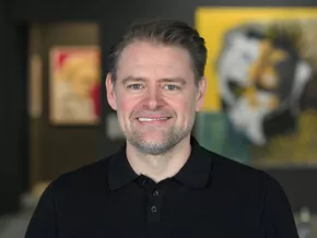 Max Giermann als Maler: Will aber eher als Comedian punkten