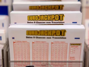 Lottospieler gewinnt nach Tod mehr als 700.000 Euro