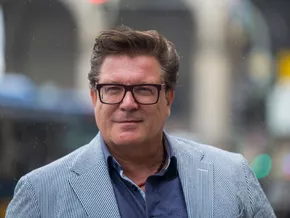 Francis Fulton-Smith: Meinungsvielfalt stärkt Demokratie