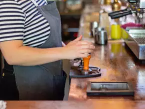 Bis 2030 sollen mehr Südtiroler arbeiten gehen