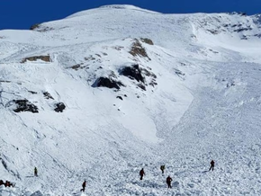 Großeinsatz nach Lawine unter der Grabspitze