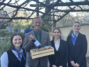 Maturaprojekt von Schülerinnen des Kaiserhofs: “Post&Pixel”