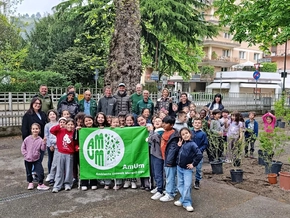 Schulhöfe entsiegelt und neue ökologische Korridore geschaffen