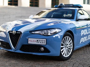 Polizei stellt Garagen-Einbrecher auf frischer Tat