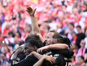 Bayern in Mainz nach furioser Halbzeit von 0:3 auf 4:3