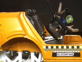 Schwerwiegende Sicherheitsmängel bei mehreren Kindersitzmodellen