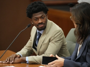 Richter gewährt Lil Nas X Behandlung statt Haft