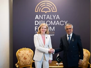 Meinl-Reisinger spricht in Antalya mit Außenministern