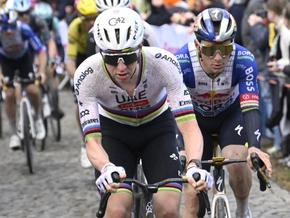 Radstar Pogacar droht der Führerschein-Entzug