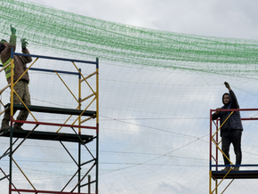 Tote und Verletzte nach russischem Raketenangriff auf Dnipro