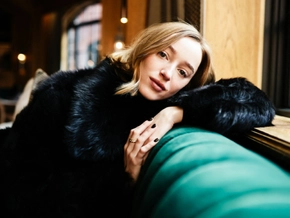 Phoebe Dynevor würde gerne zu "Bridgerton" zurückkehren