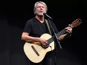 Reinhard Mey erhält auf einen Schlag 24 Awards