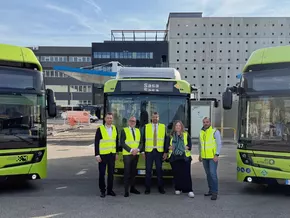 Neue Elektro- und Wasserstoffbusse in Bozen im Einsatz