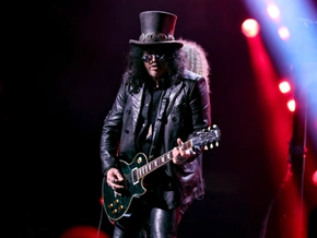 Gitarre von Slash und Mikro von Mercury werden versteigert