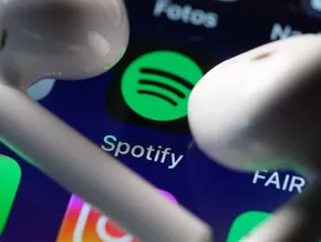 Spotify will von Menschen produzierte Musik kennzeichnen