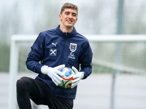 Neo-ÖFB-Teamgoalie Wiegele verlängert in Pilsen bis 2029