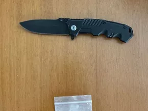 Junge Frau mit Klappmesser in Meran aufgehalten
